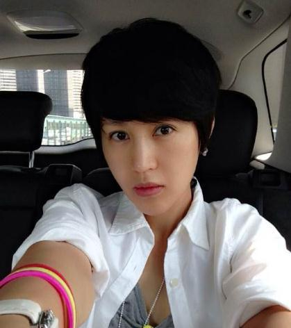 2026鲍蕾最新生活照曝光，48岁冻龄的秘密真的藏在照片细节里？